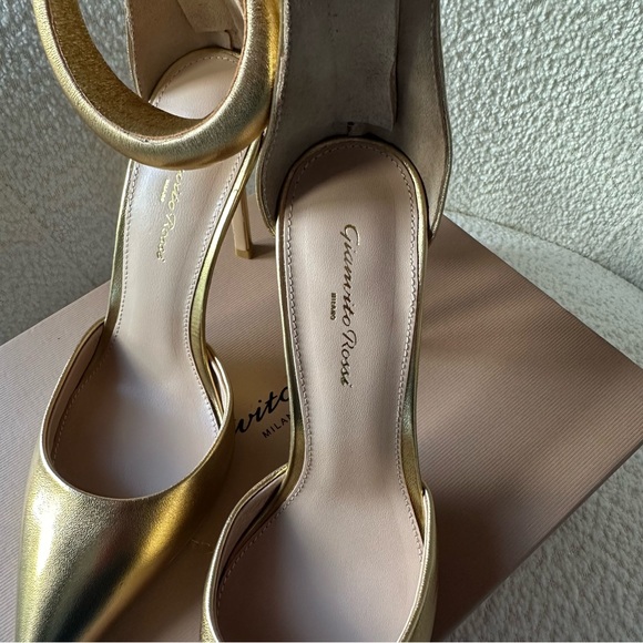 GIANVITO ROSSI Pointed-Toe Ankle-Strap Pumps - Picture 8 of 15